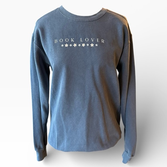 Comfort Colors Sweaters - Denim Blue 'Book Lover'‎ Graphic Flower Crewneck Sweatshirt Size Small